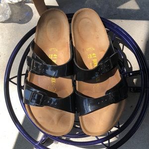 Birkenstock Ibiza black patent leather EUC